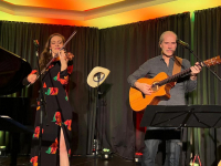 Jördis Tielsch mit Peter Schneider - "Weihnachtszeitreise" - 22.11.2025